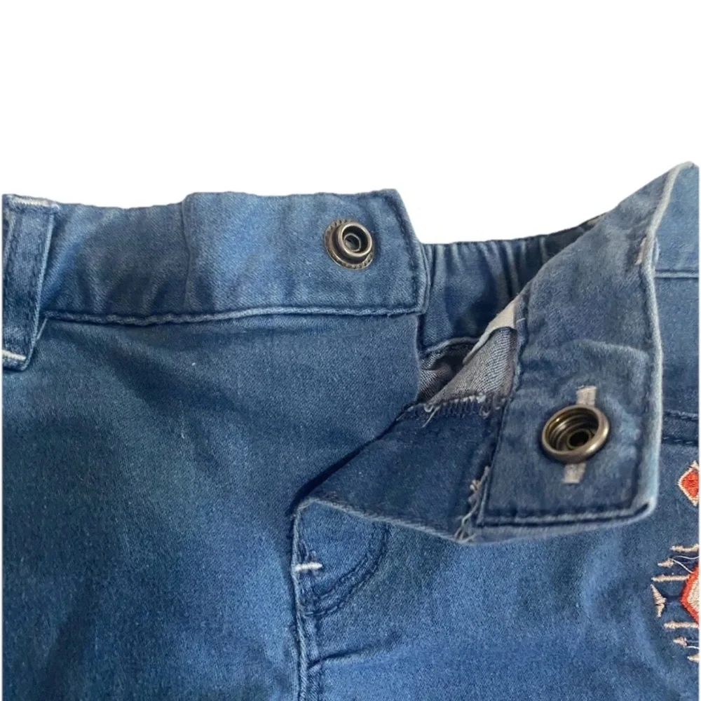 DKNY Girls Size 4 White Tank Top Blue Denim Shorts Set Donna Karen New York Kids